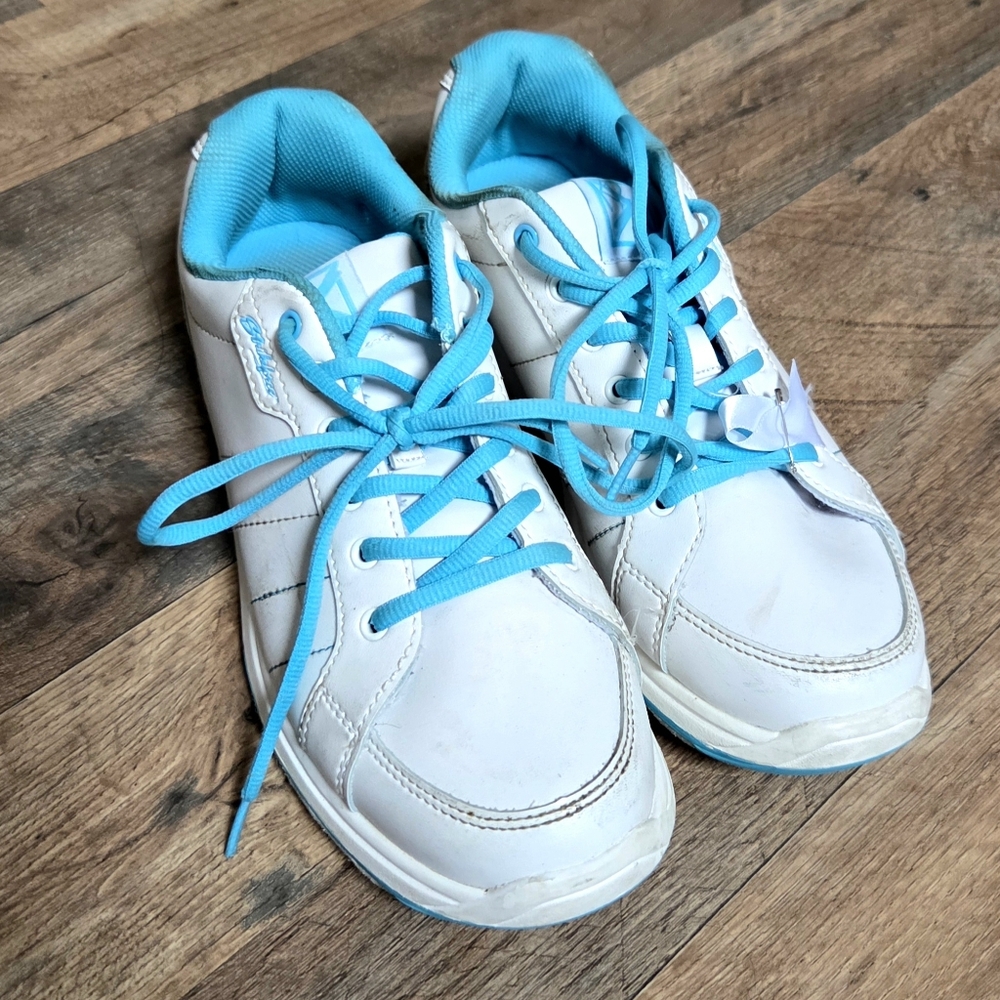 Womans Bowling Shoes Size 9